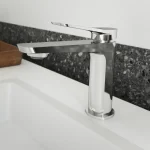 Robinet de salle de bain Moroka (sans drain) - Chrome