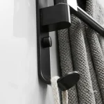 Barre à serviette pivotant mural 4 bras – Noir
