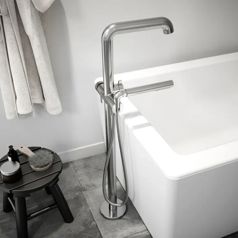 Robinet de bain autoportant - Basico - Chrome